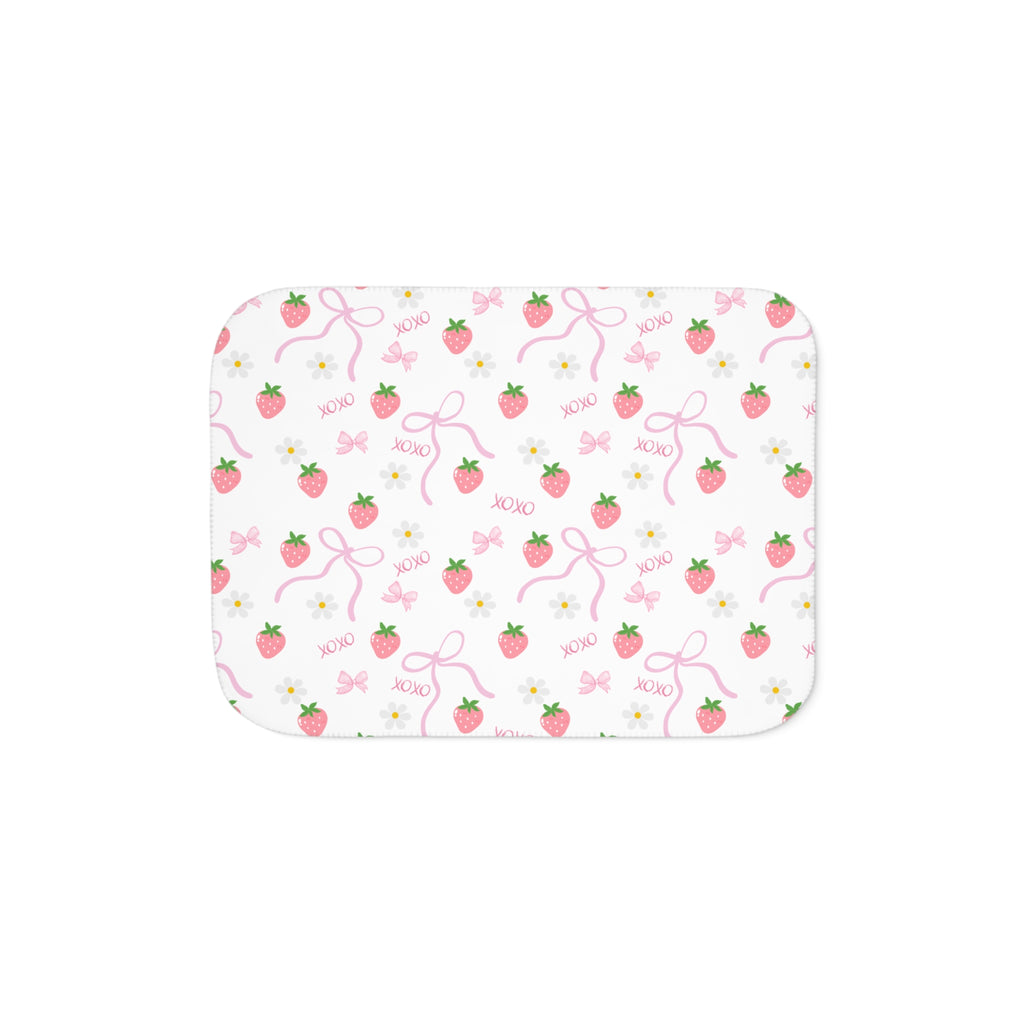 Strawberry Pattern Sherpa Blanket — Cozy Pink Fruit Print Throw