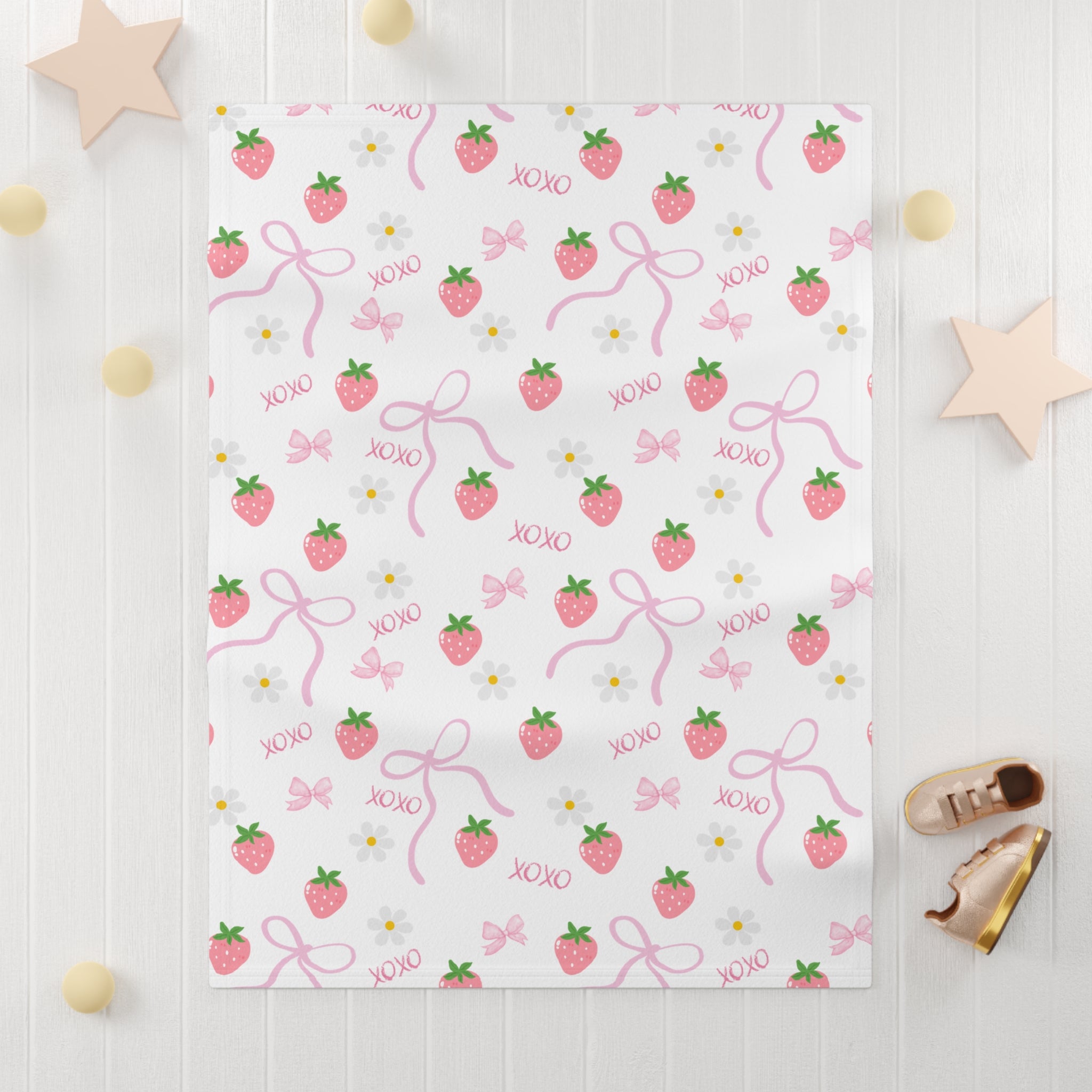 Strawberry & Bow Soft Fleece Baby Blanket — Cute Pink XOXO Nursery Throw